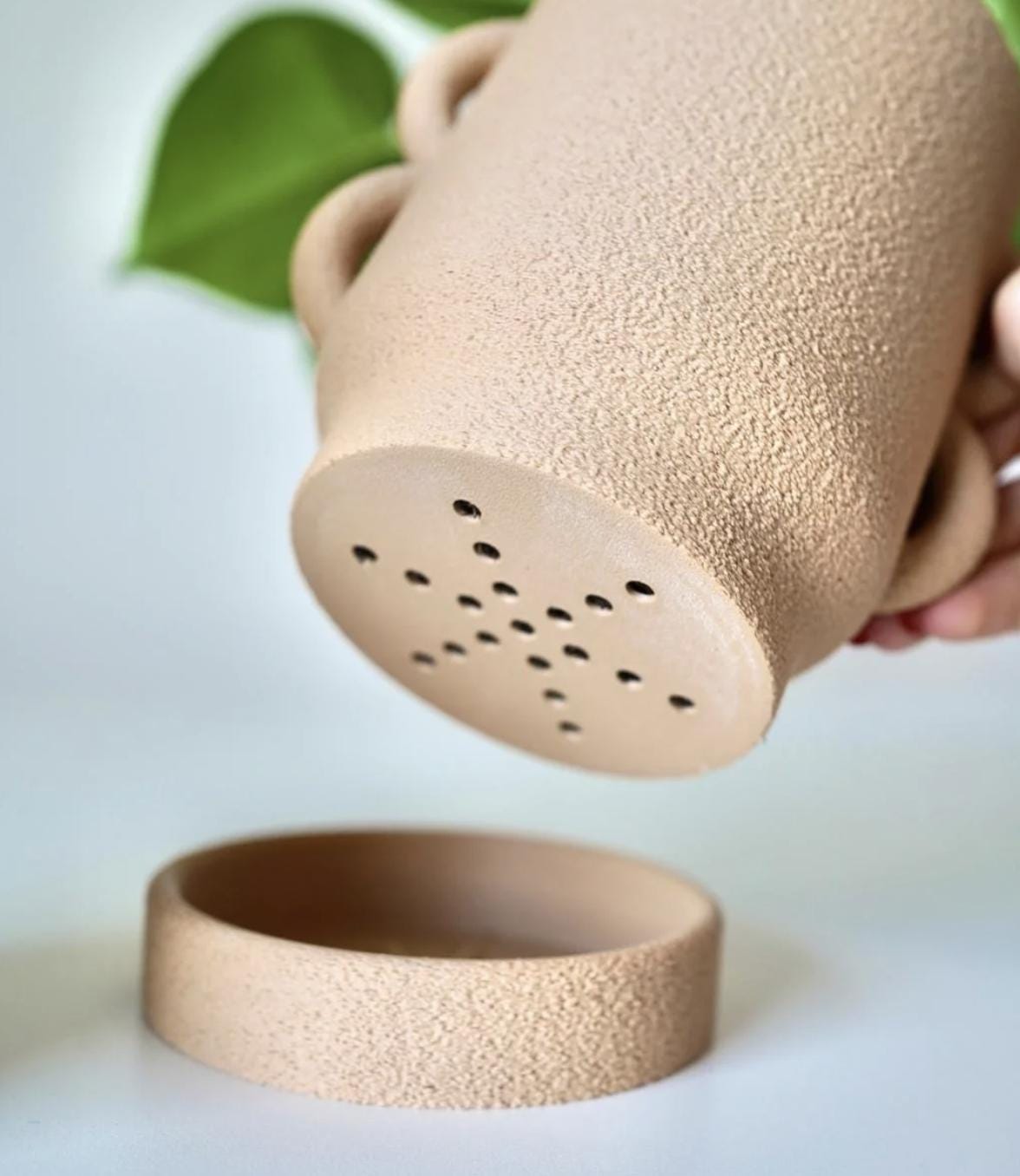 Modern Minimalist Planter: Loopo Design with Handles