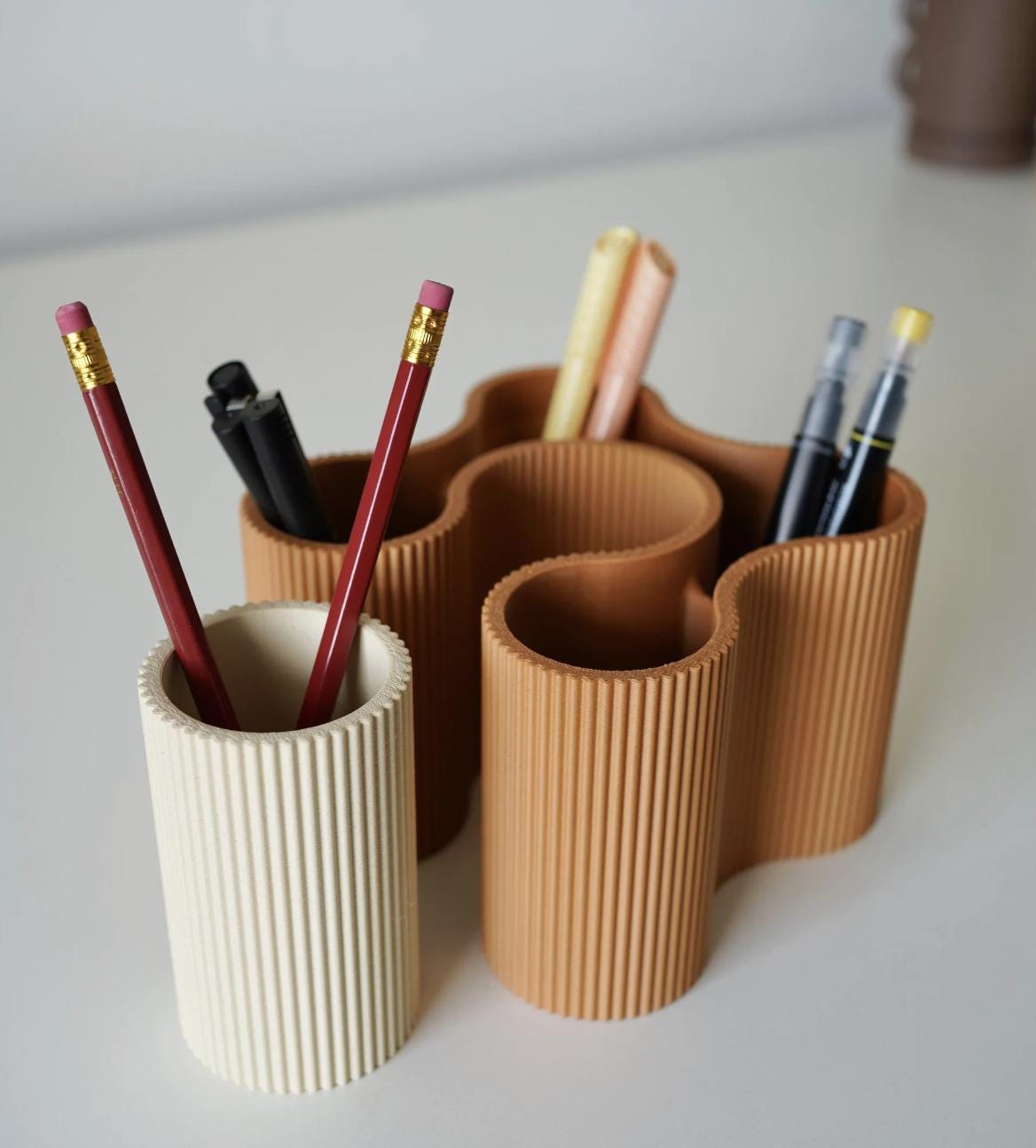 Minimalist Desk Organizer: Modern Pen Holder