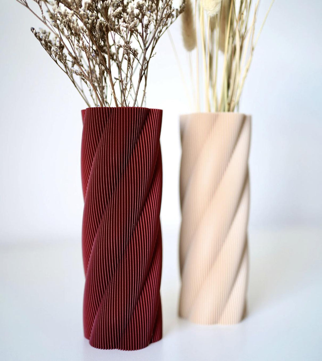 Modern Twist Vase: Geometric Minimalist Decor