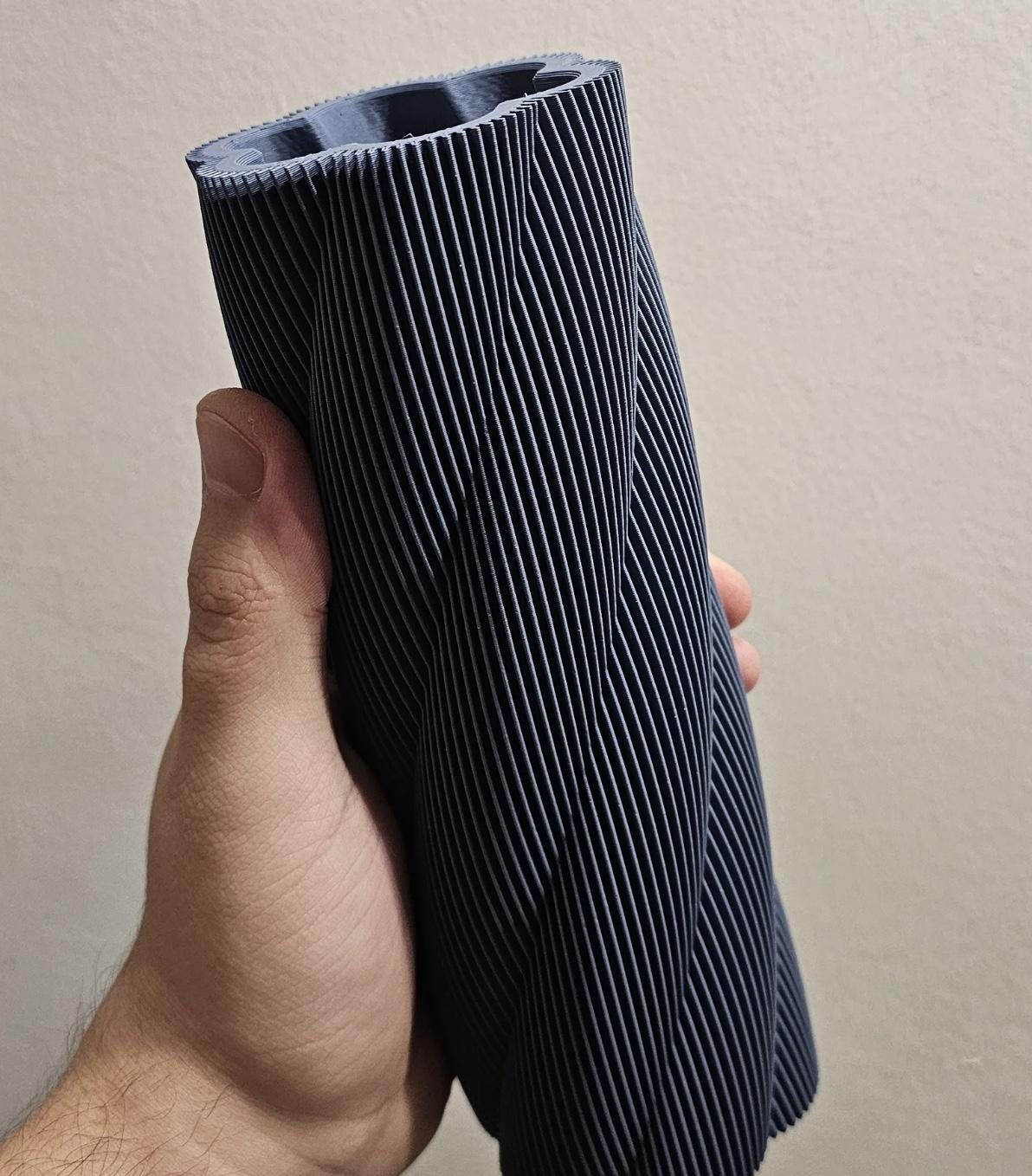 Modern Twist Vase: Geometric Minimalist Decor