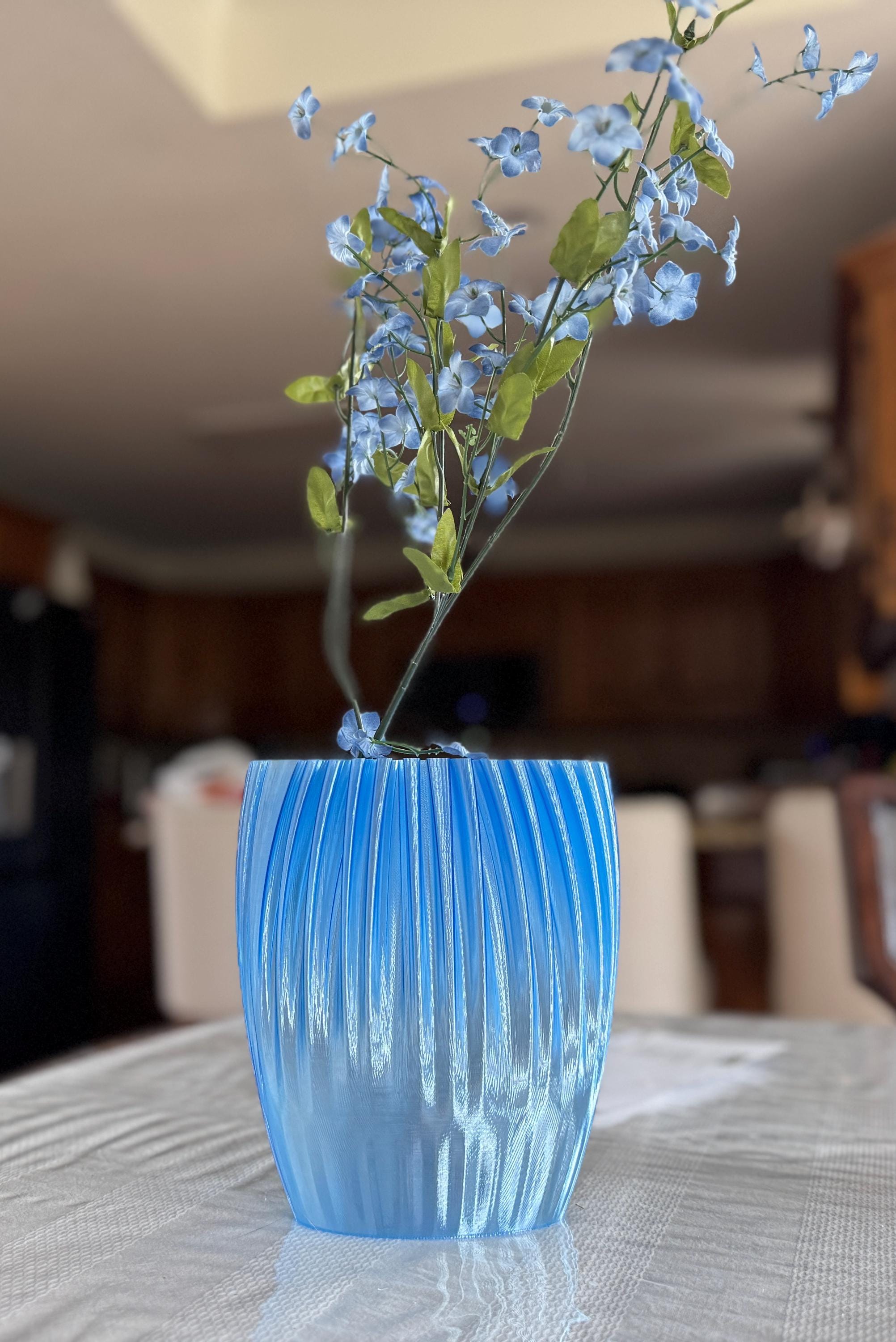 Sculptural Vase: Modern Home Decor, Unique Art Piece