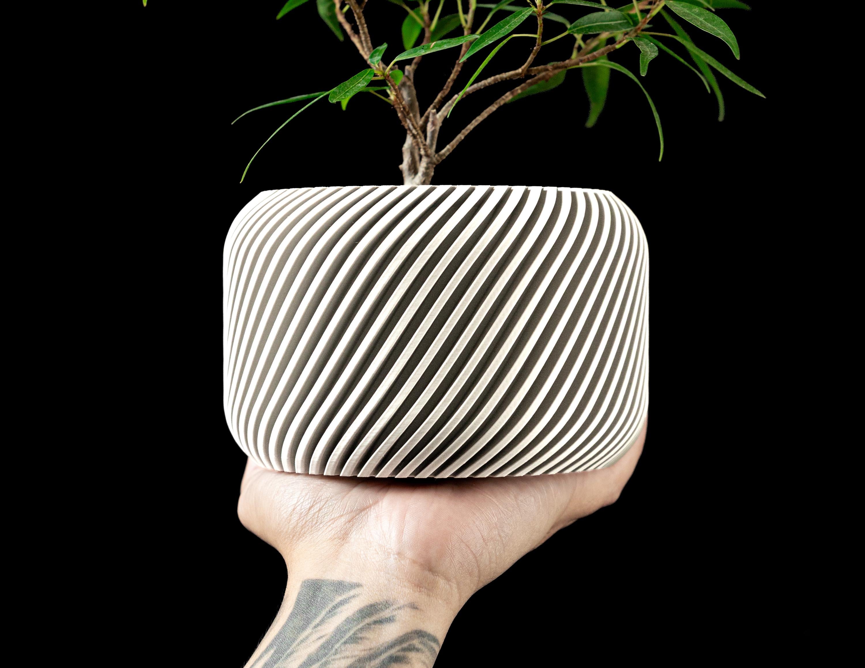 Slant Patterned Planter